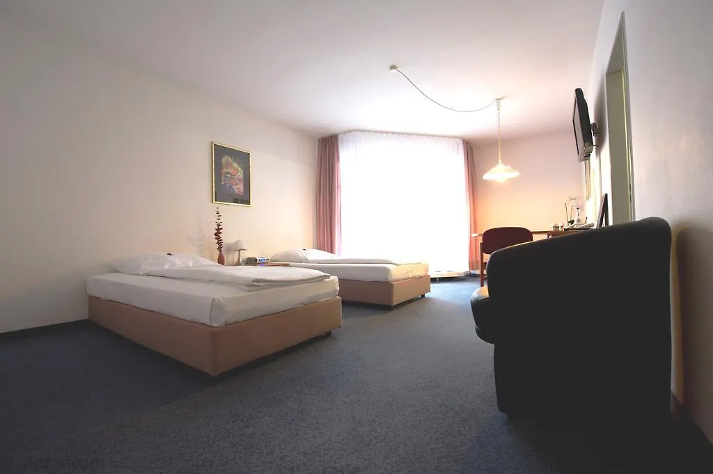 Hotel Feuerbach Im Biberturm Stuttgart 4*,
